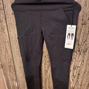 Alo Yoga Black High-Waist Cargo Leggings M
